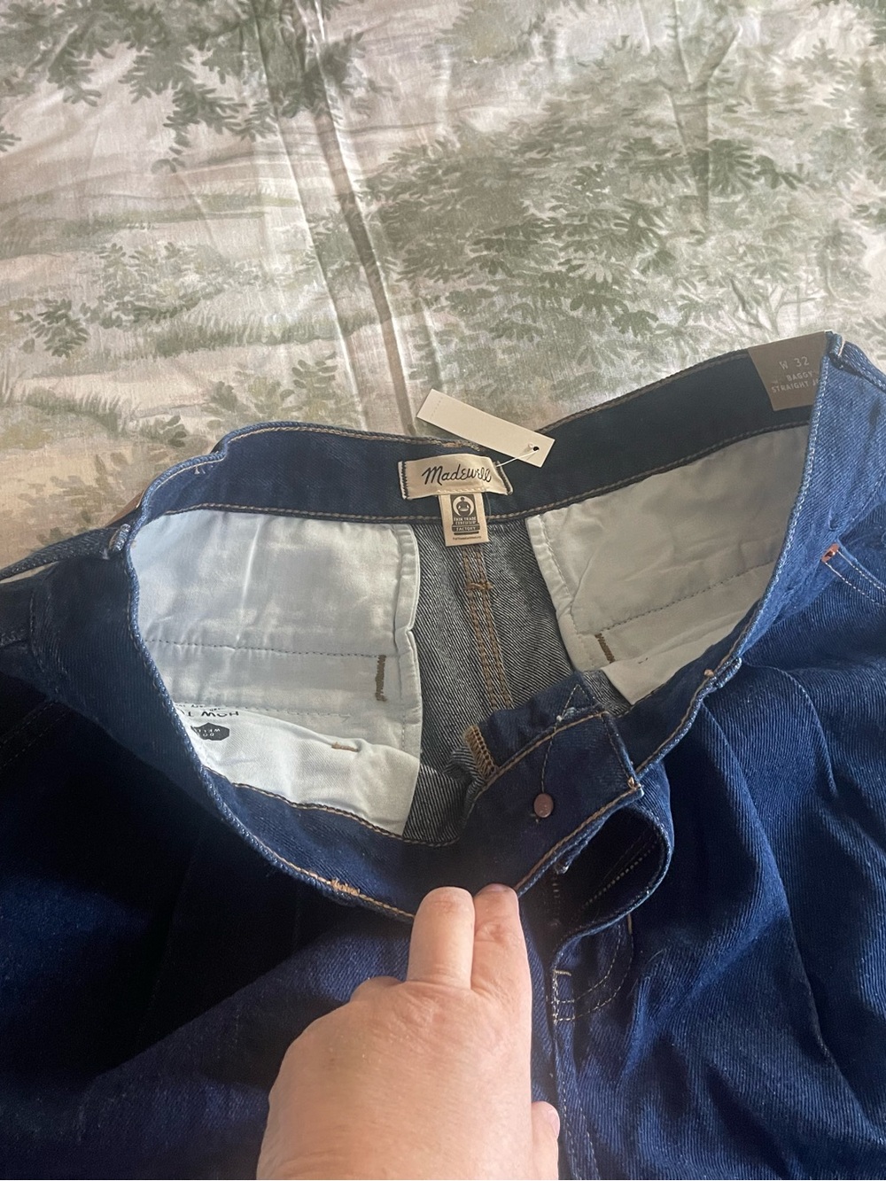 Madewell Woman's Baggy Dark Indigo Jeans - Picture 6 of 10
